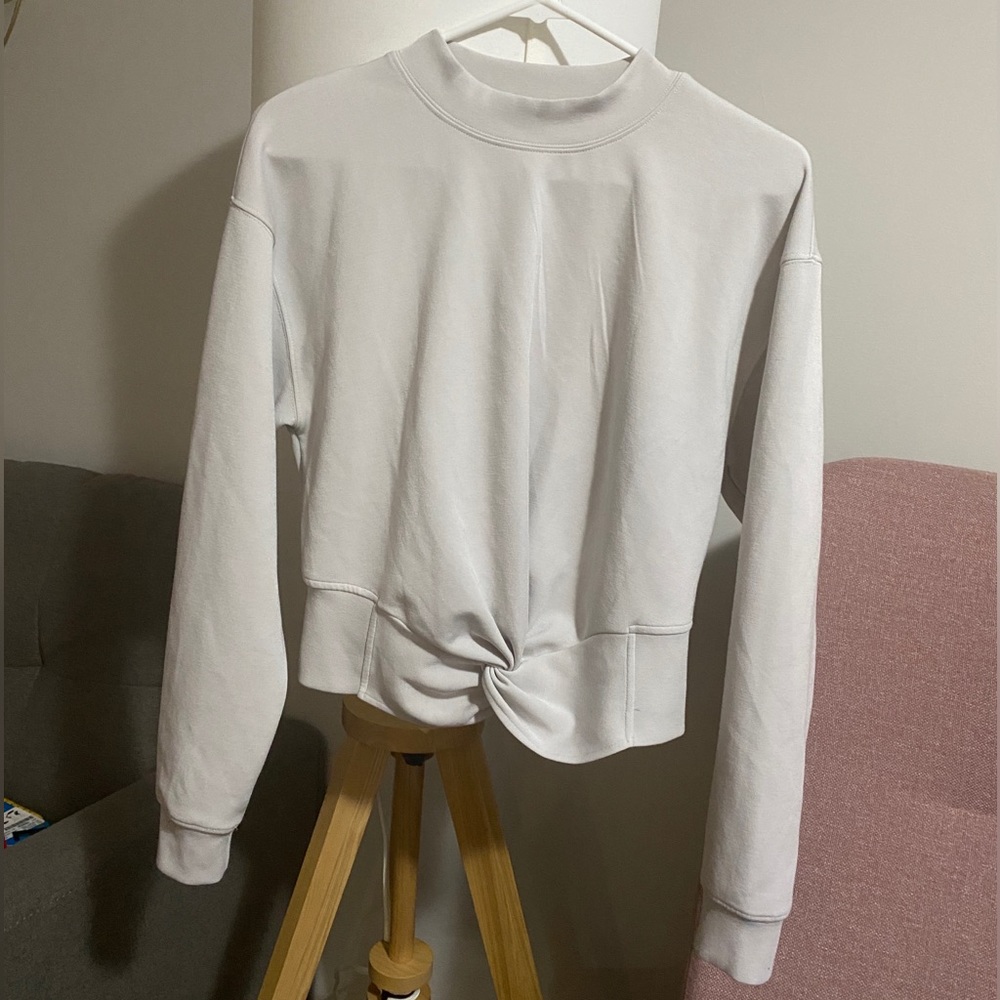 PARAPHASE CROP CREWNECK SWEATER